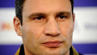 Витали Кличко: Дейвид Хей не подписа договор за мач