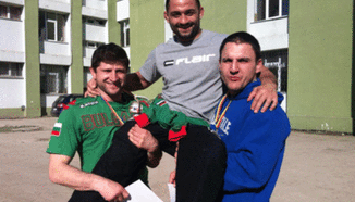 България с 3 шампионски титли от открития шампионат по самбо на Румъния