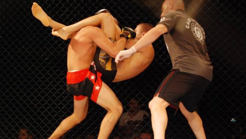 ММА състезанието Cage Of Glory 4 ще се проведе на 13 юли в Обзор 
