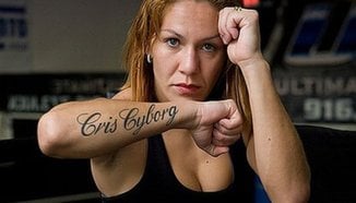 Cris Cyborg срещу Ronda Rousey в междинна категория? Може би...