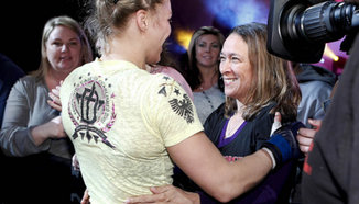 Майката на Ronda Rousey с участие в TUF
