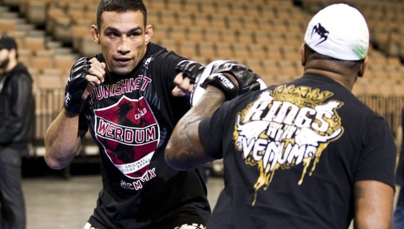 Fabricio Werdum срещу Cain Velasquez през март?