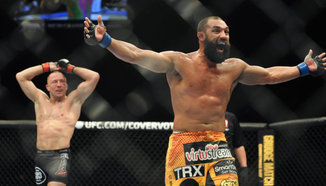 Johny Hendricks иска моментален реванш