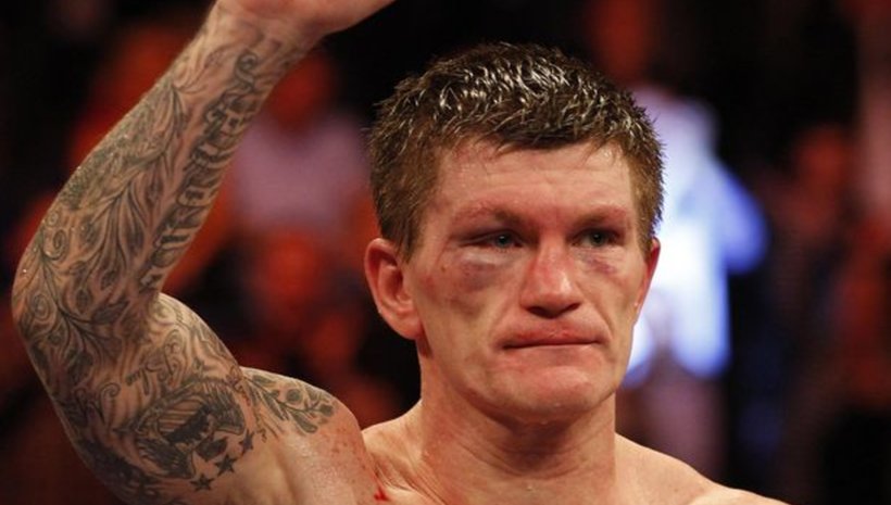 Хатън се пропи отново