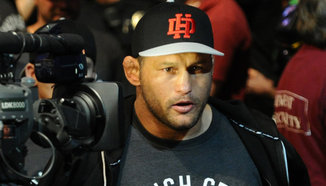Dan Henderson залага на Weidman срещу Belfort
