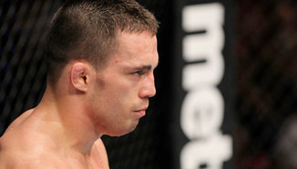 Ellenberger срещу Saffiedine в UFC 172