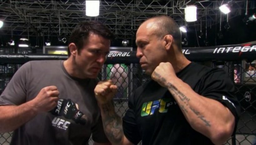 Началото на боя между Silva и Sonnen в TUF Brazil 3