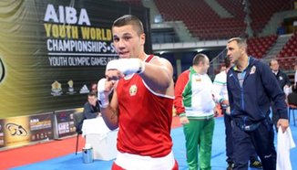 Двама българи на финалите в турнира по бокс на младежките олимпийски игри
