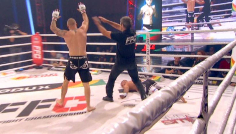 Владислав Кънчев разби пореден опонент, отново с нокаут