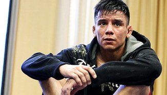 Miguel Torres с обърнато коляно