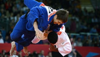 България със злато и бронз от първия ден на европейската купа по джудо