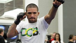 Diego Brandao избухва срещу оператор
