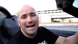 Президента на UFC Dana White смачка Ferrari-то си