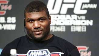 Quinton Jackson отпада от UFC 186