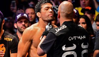 Lyoto Machida срещу Yoel Romero в UFC Fight Night 70