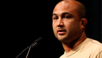 BJ Penn защити решението на Aldo