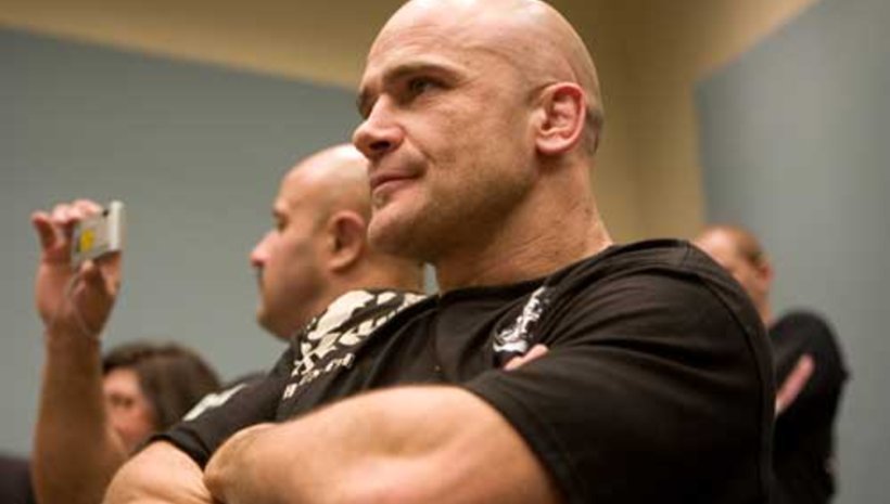Bas Rutten: Silva си смени версиите за допинга три път