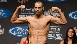 Mike Swick иска пак да се бие с Dan Hardy