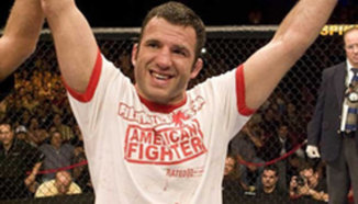 Forrest Petz заменя Julio Paulino в UFC 116