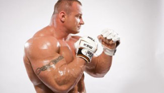 Butterbean: Pudzianowski удря като момиче