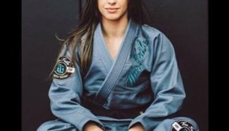 Mackenzie Dern събмитна Amanda Cooper	
