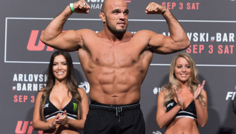 Ilir Latifi e поредния, който предизвика Daniel Cormier