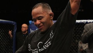 Fredson Paixao срещу Pablo Garza в The Ultimate Fighter 12 Finale
