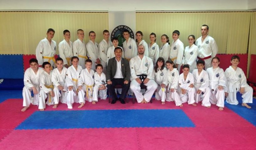 „Таекуон-до клуб HAWK“ - Тренировки по Таекуон-до и Кик-бокс - Банско