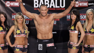 Dan Henderson ще заложи на борбата си
