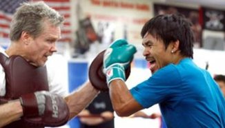 Freddie Roach: Khan и Pacquiao могат да победят Mayweather