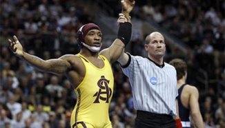 Bubba Jenkins с професионален дебют през декември