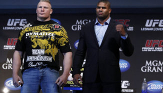 Hague: Бях като момиченце в ръцете на Lesnar