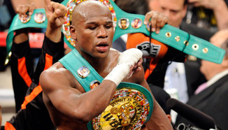 Floyd Mayweather предизвика Manny Pacquiao