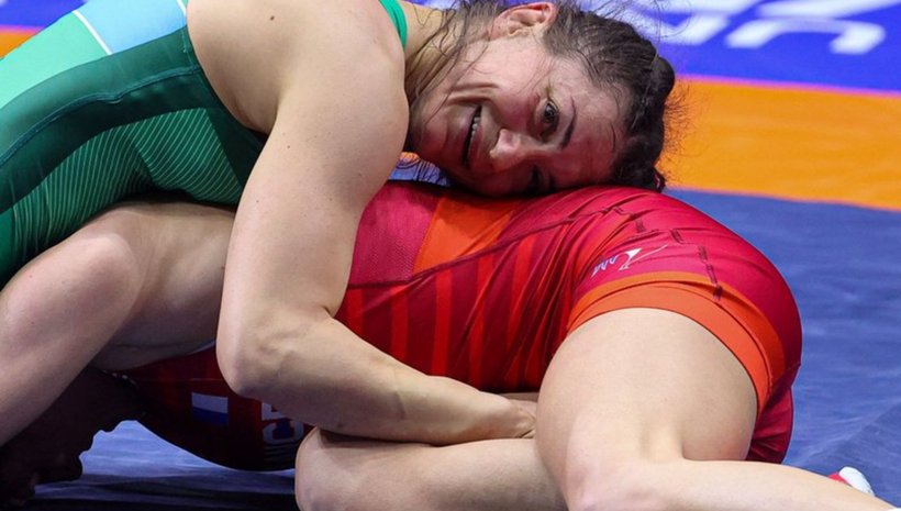 Две българки на тепиха на световното по борба в Сърбия днес