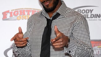 Jon Jones фаворит срещу Evans сред букмейкърите