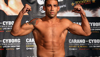 Fabricio Werdum срещу Mike Russow в Бразилия