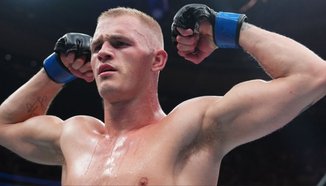 След победата над 'Venom' Иън Гари се прицели в Шавкат Рахмонов