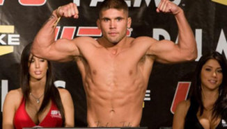 Jeremy Stephens заменя Franca в главното събитие на UFN 17