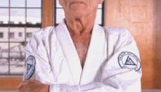 Почина Helio Gracie