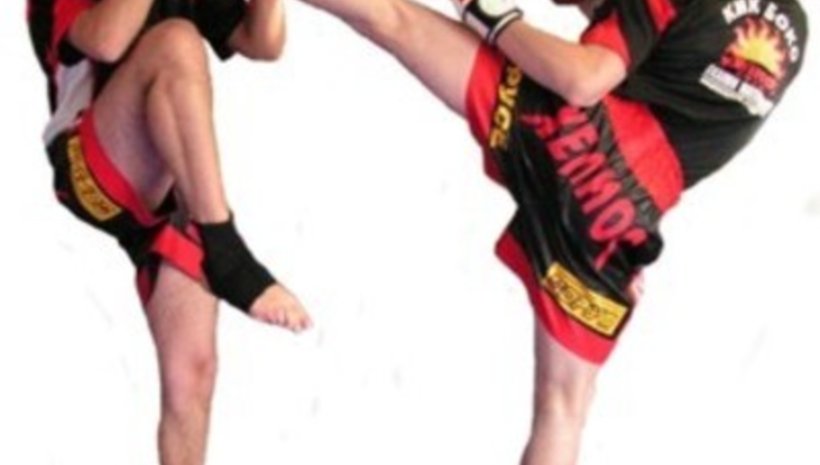 Двама българи станаха шампиони в Гърция на кикбокс