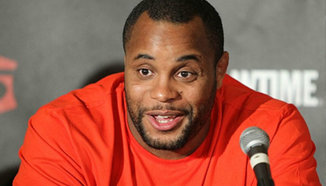 Daniel Cormier срещу Tim Sylvia? Cormier е съгласен