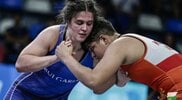 Емили Апостолова ще се бори на репешаж, класиците загубиха