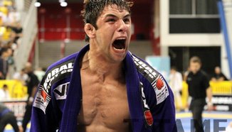 Marcus Buchecha: Или губя, или печеля. Никога не играя за равенство.