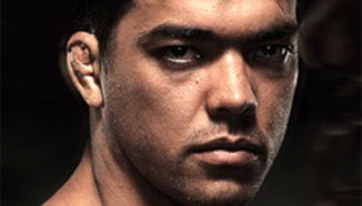 Lyoto Machida пие сутрешната си урина