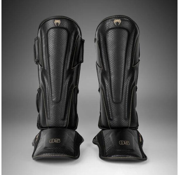 Протектори за крака - Venum Impact Evo Scales Shin Guards - Black​